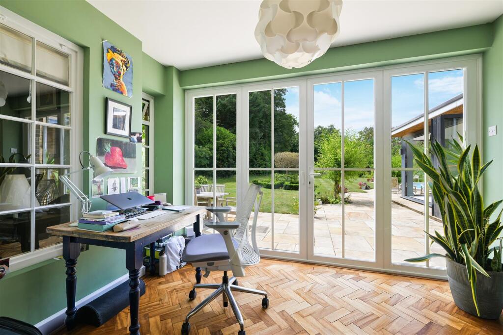 RUDEN WAY, 1- (2).jpg