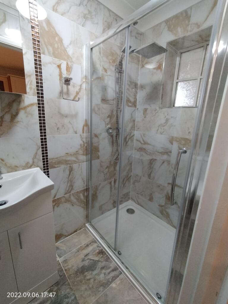 Bathroom1(2)