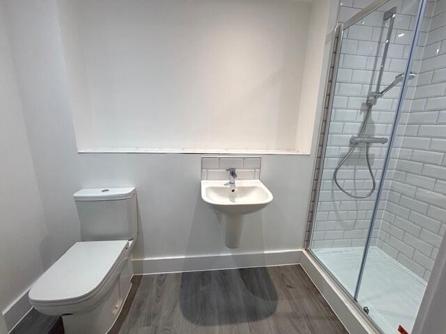 En-suite Bathroom