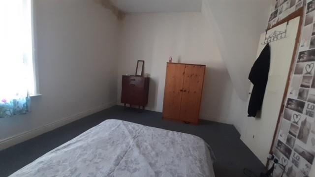 Bedroom x.jpg