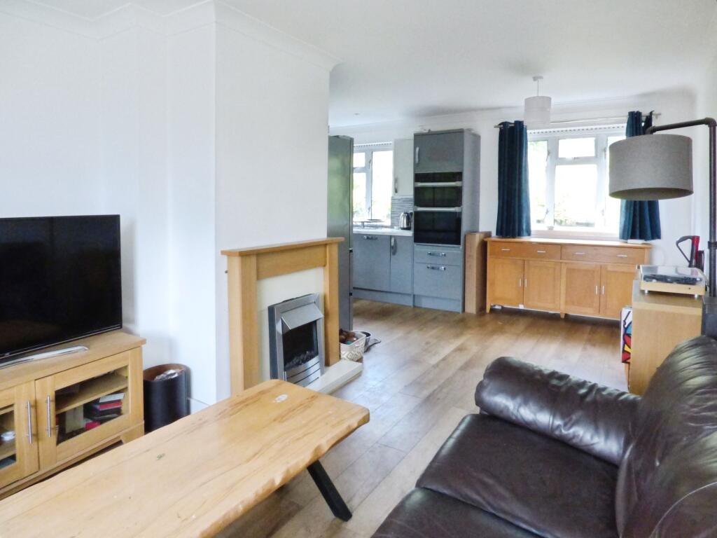 Open Plan Lounge/Kitchen