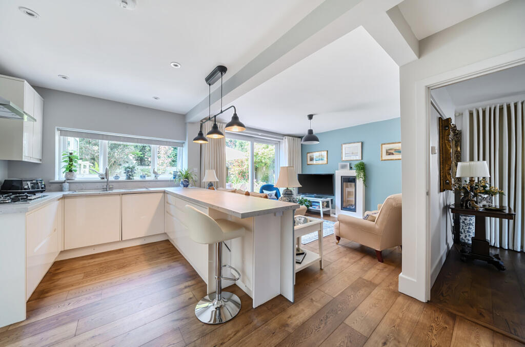 1309824-13-6852fe...