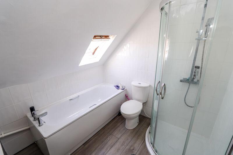 Bathroom Top Floor Flat 