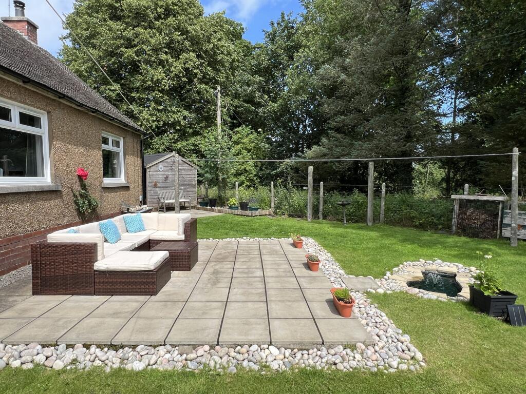 2 Queenshill Park, Ringford - Williamson and Henry