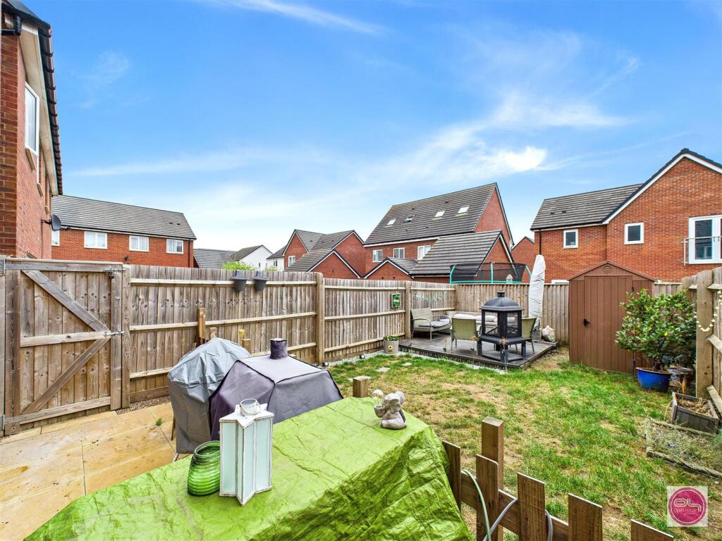 Skylark Drive, Branston (23).jpg