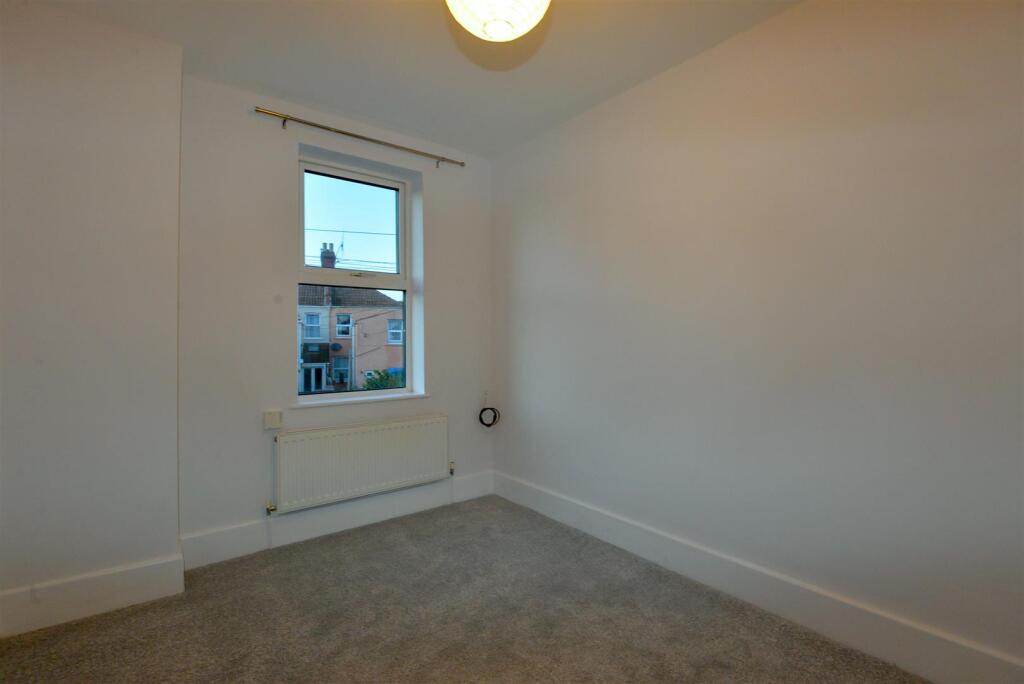 Bedroom3 1.jpg