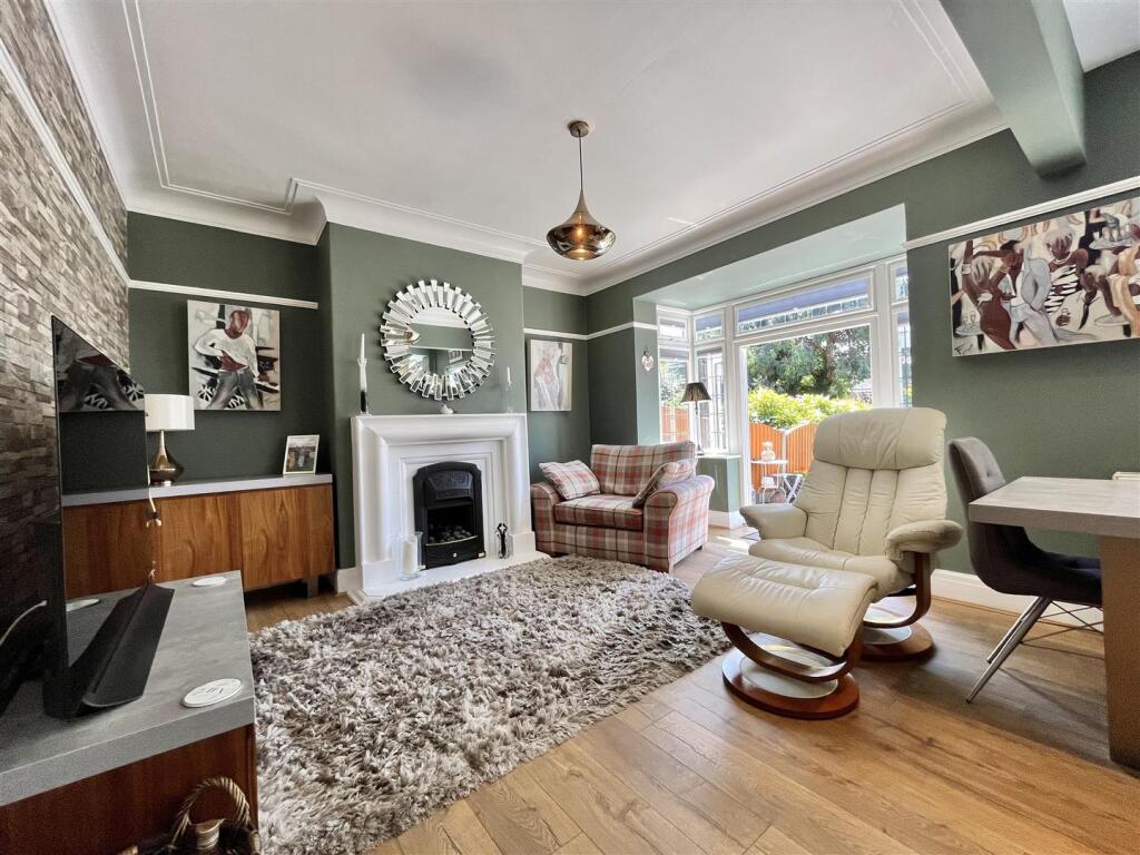 Open Plan Living/Dining/Kitchen