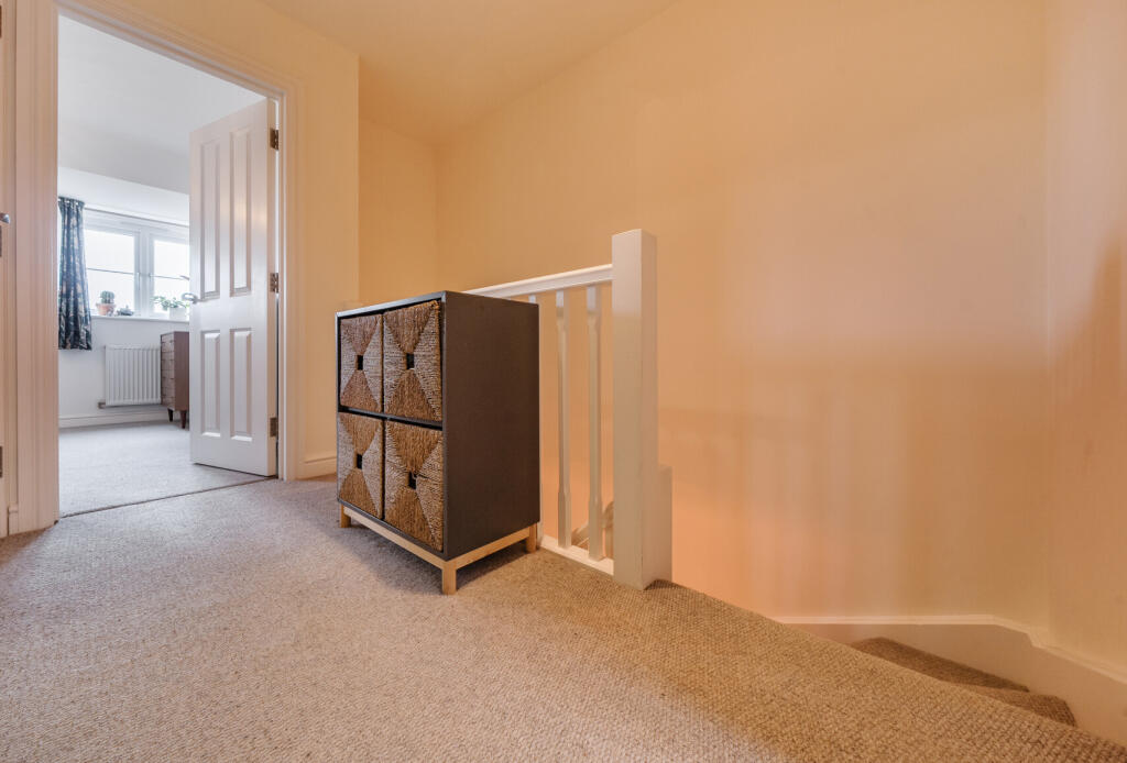 1364323-19-68e63a...