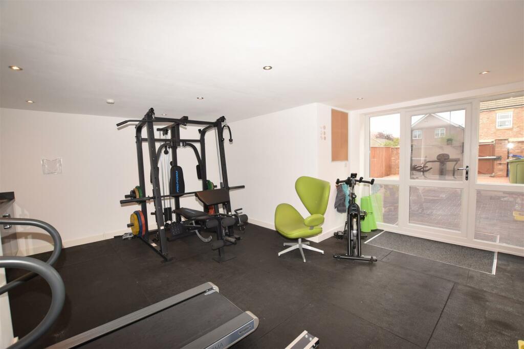 GROUND FLOOR AREA
