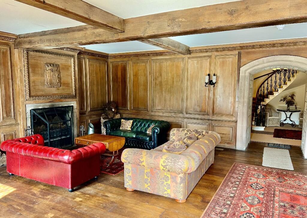 COMMUNAL RECEPTION HALL