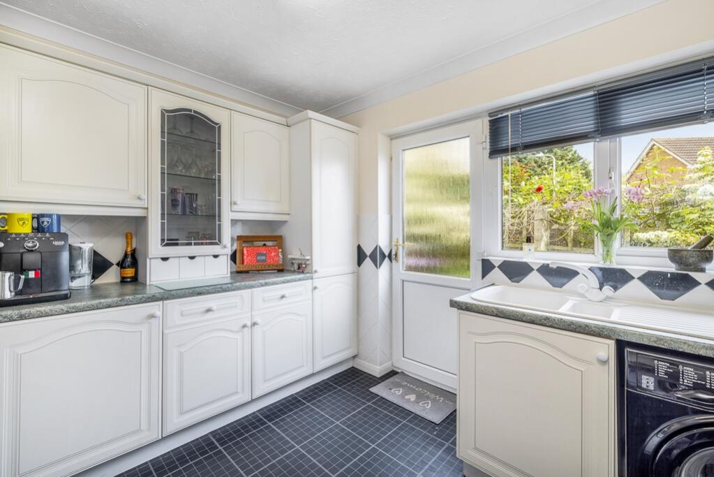 23 Tyler Crescent (Butterwick)-15