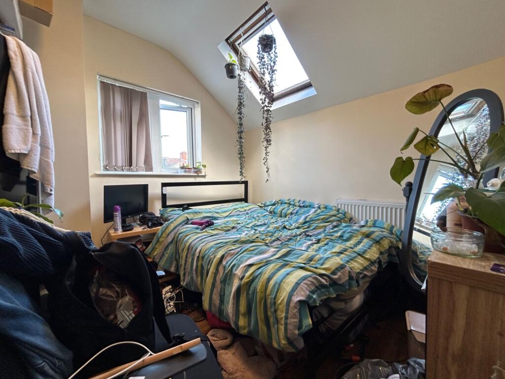 605ac606-fecc-482c-9483-f66fb392bcd9