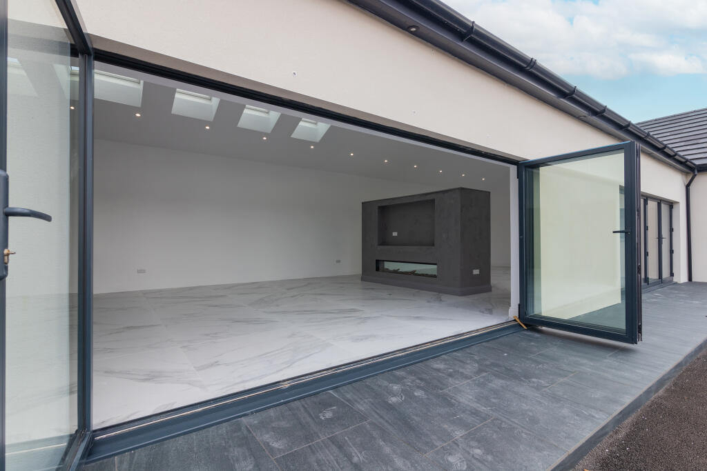 Bi-Folds