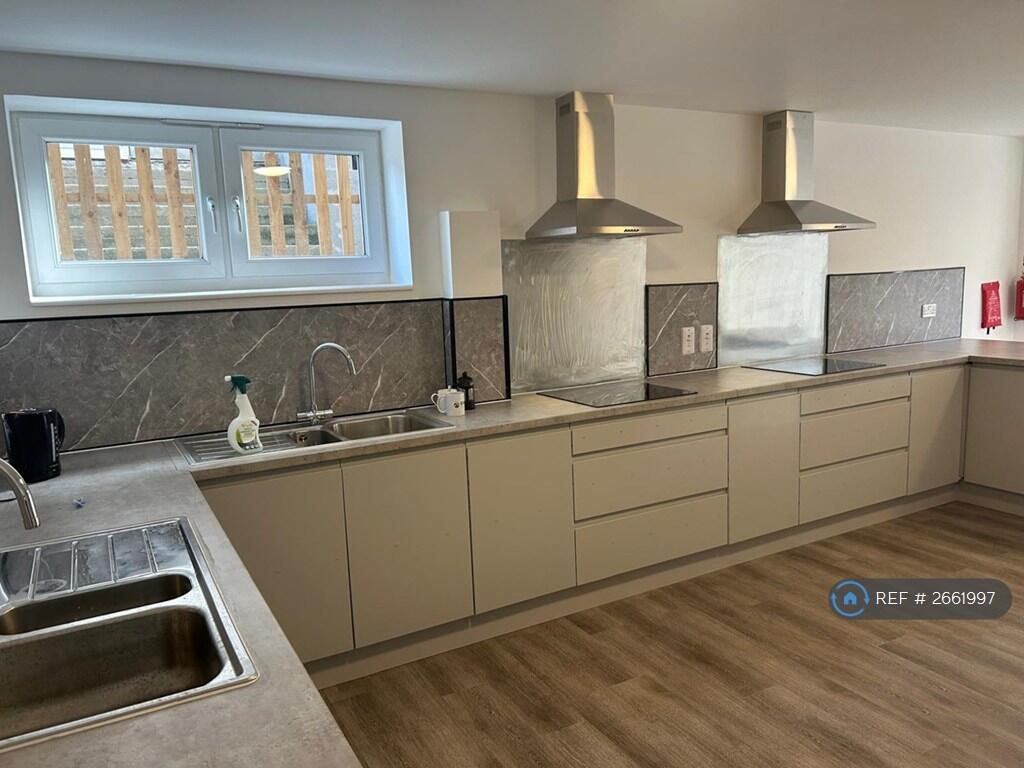 Kitchen 3