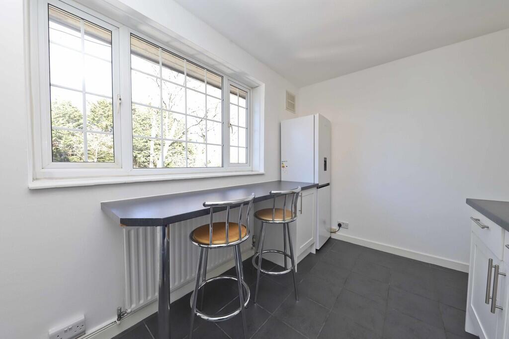 191 Tolcarne Driv...