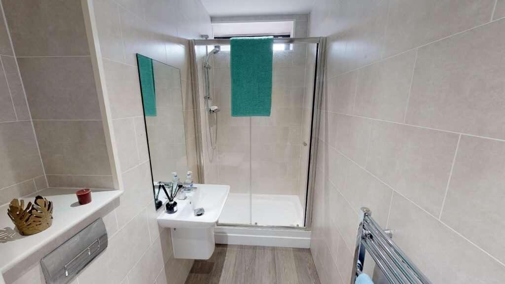 Flat_2_3_St_Peters_Close