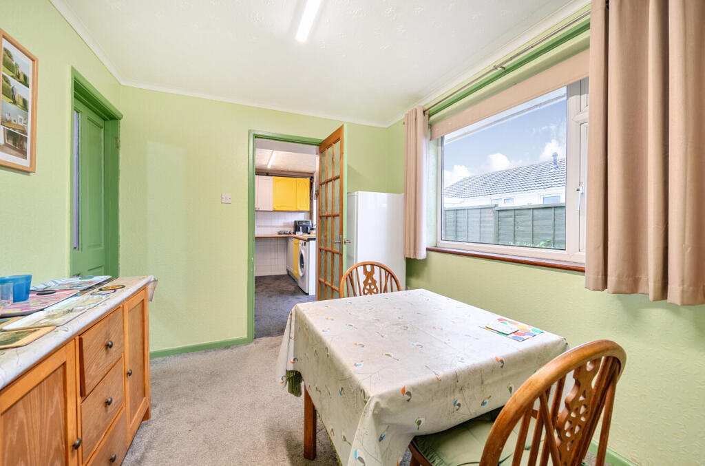 1389341-10-693ff9...