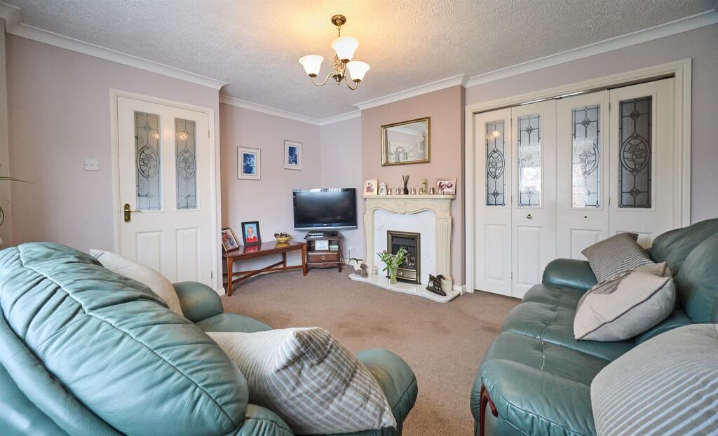 galloway close bw 4.jpg