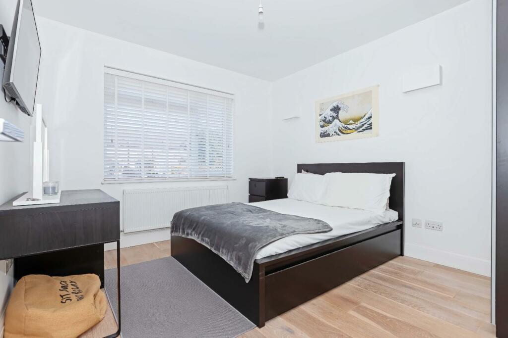 Ridgeway Close_1.jpg