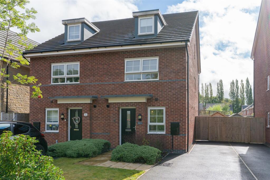 15 Dahlia Crescent-40.jpg
