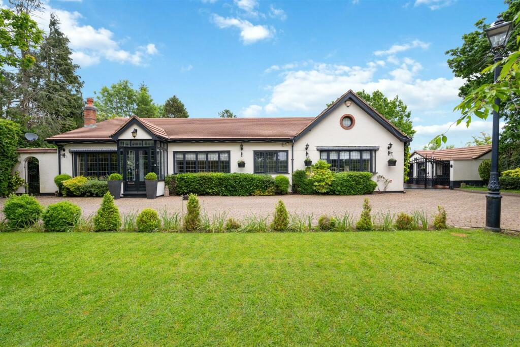 448 Norton Lane-9.jpg