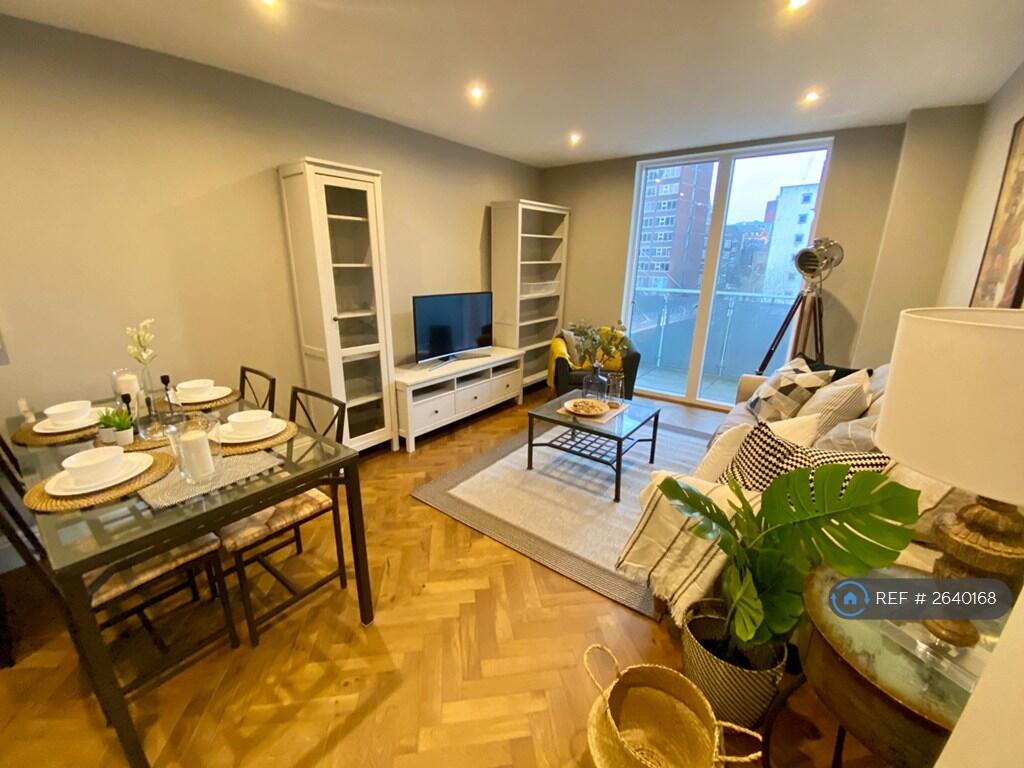 Open Plan Living And Dining