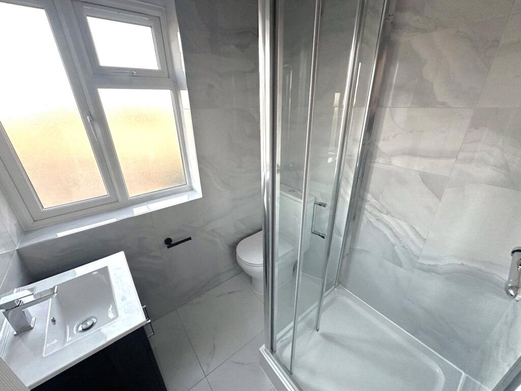 Ensuite Six