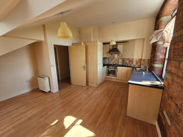 72774 103828 IMG 02 0000 Max 656x437 T202507311632.jpeg