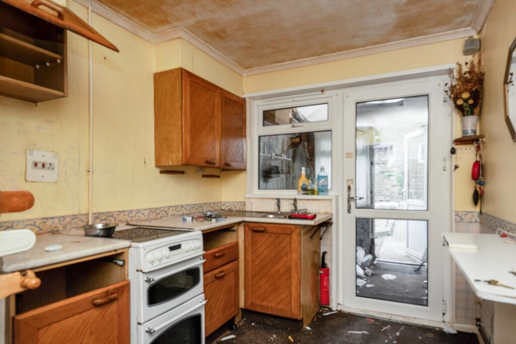 9 Shelley Close, Basingstoke, Hampshire, RG24 9BZ