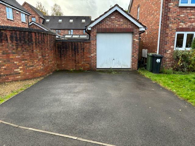 Garage &amp; Parking