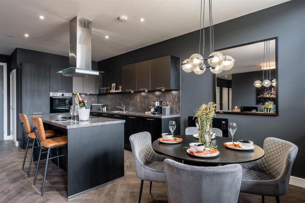 Kitchen/Dining