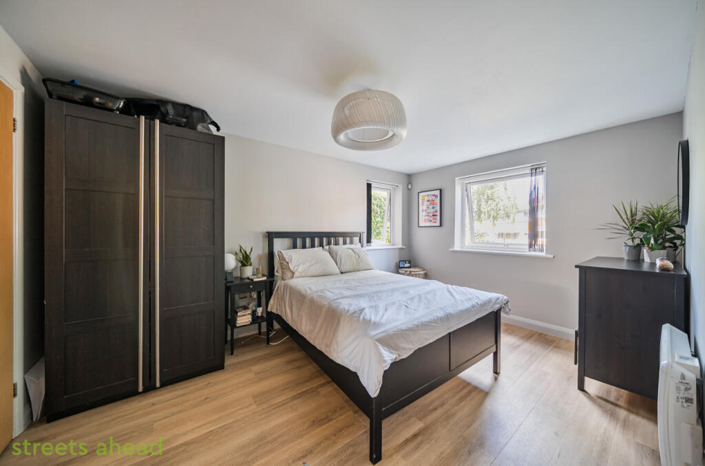 25e1900c-ae83-450...