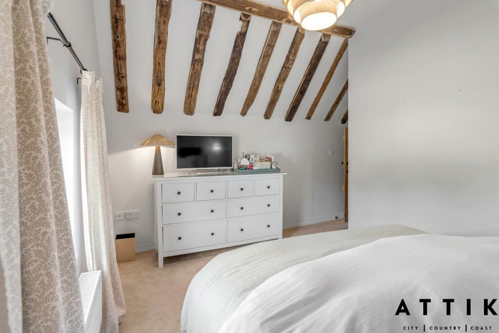 Gable Cottage, Bramfield, IP19 9H (25).jpg