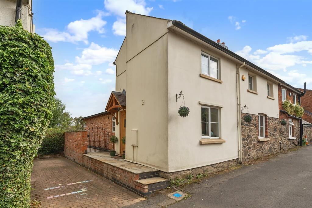 4 Church Lane, Thornton