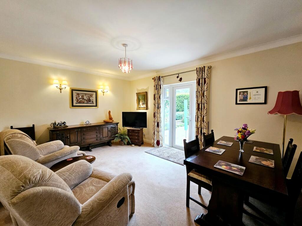 438bf249-5db7-4dcd-b747-2bff12f392de