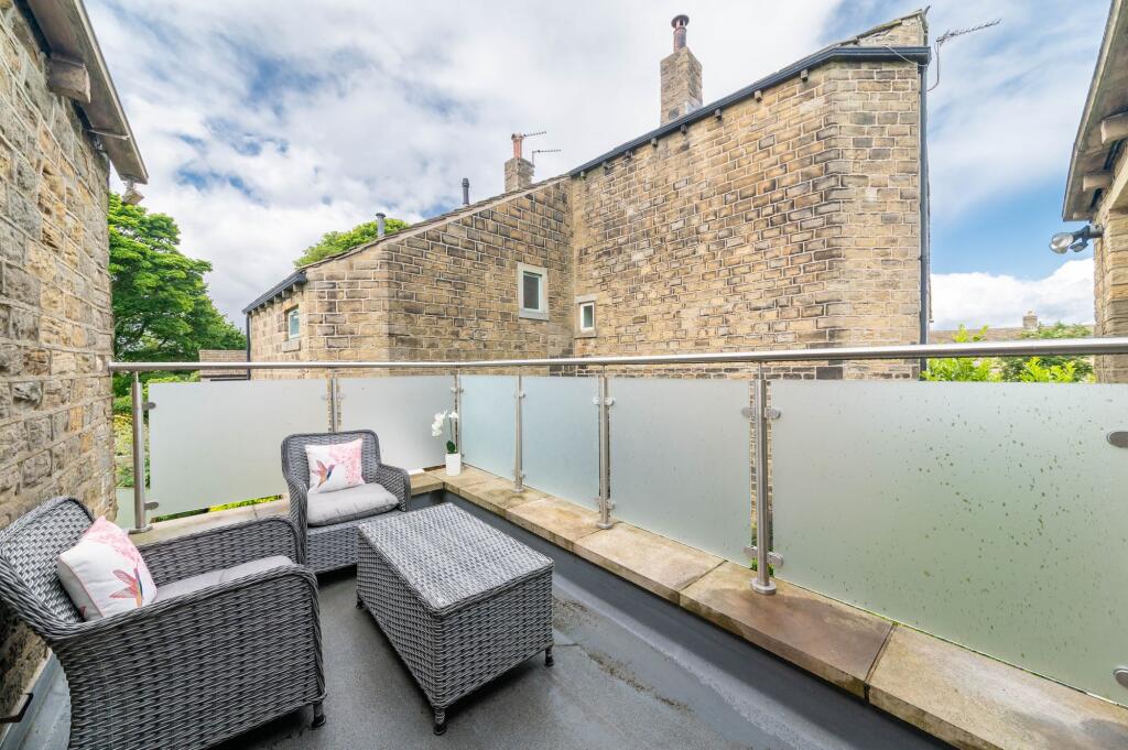 ROOF TERRACE / BALCONY