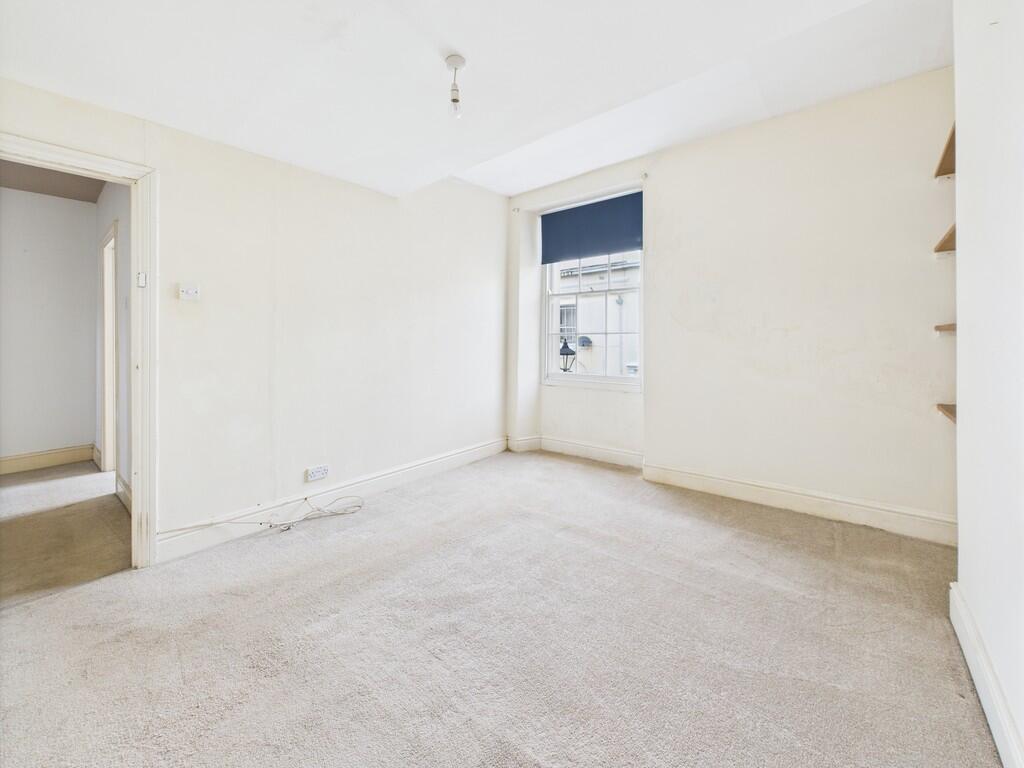 CAM03974G0-PR0158...