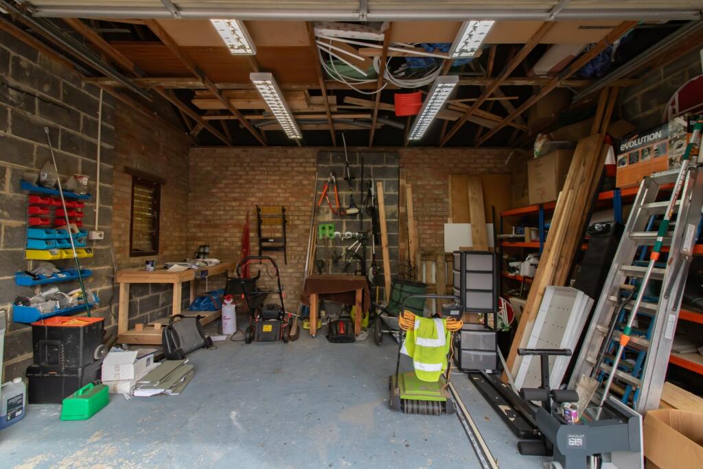 IMAGE 25