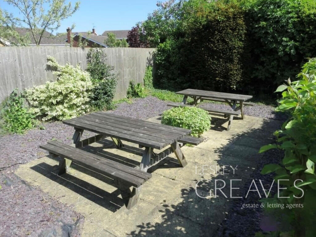 Outdoor Communal ...