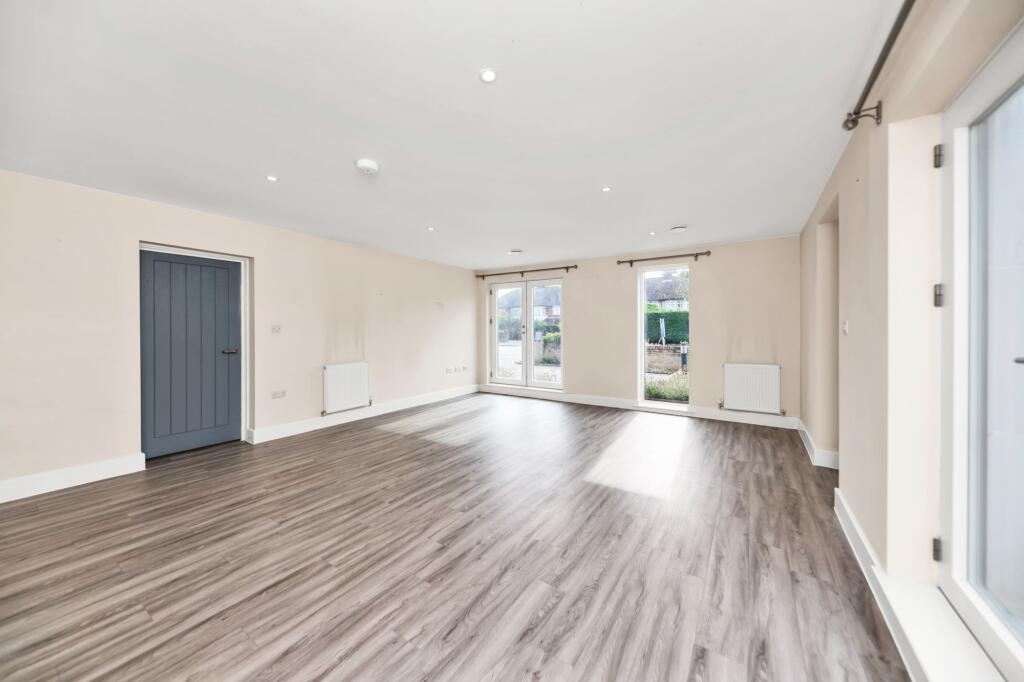 Milton Road, Cambridge, CB4
