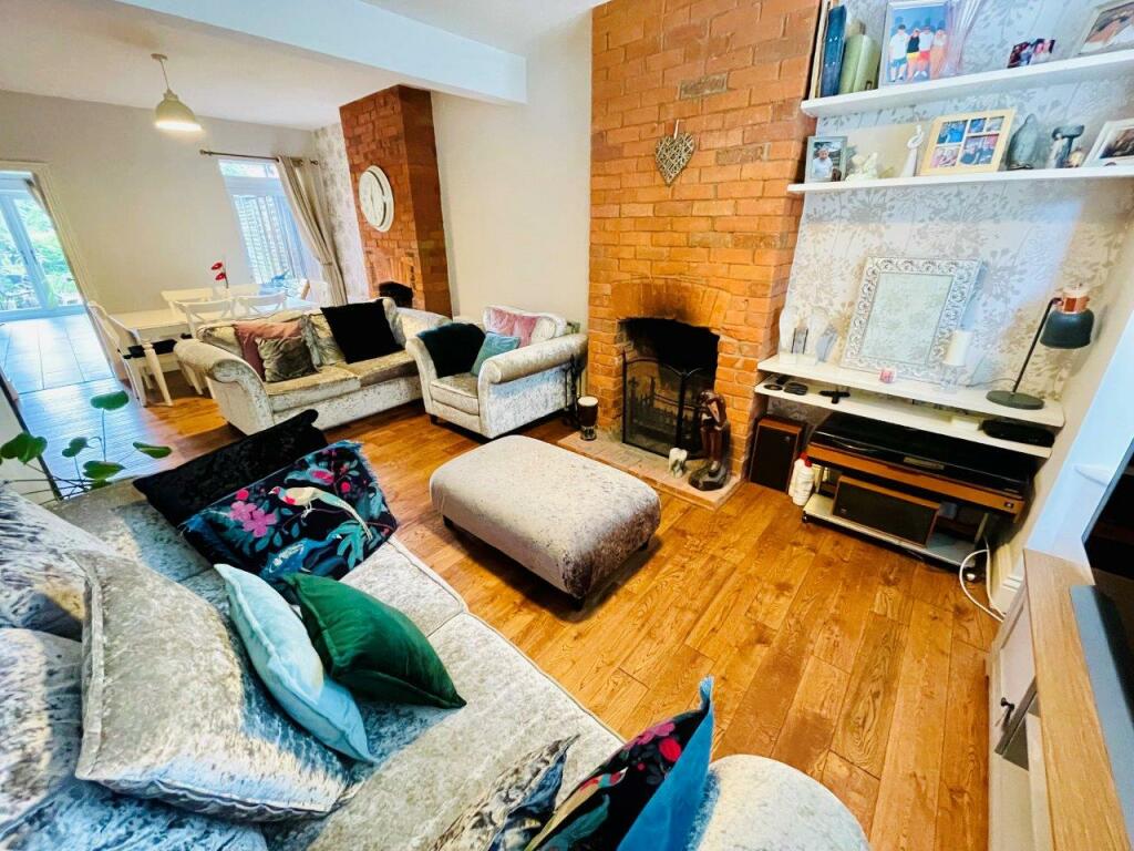 Living/Dining Room