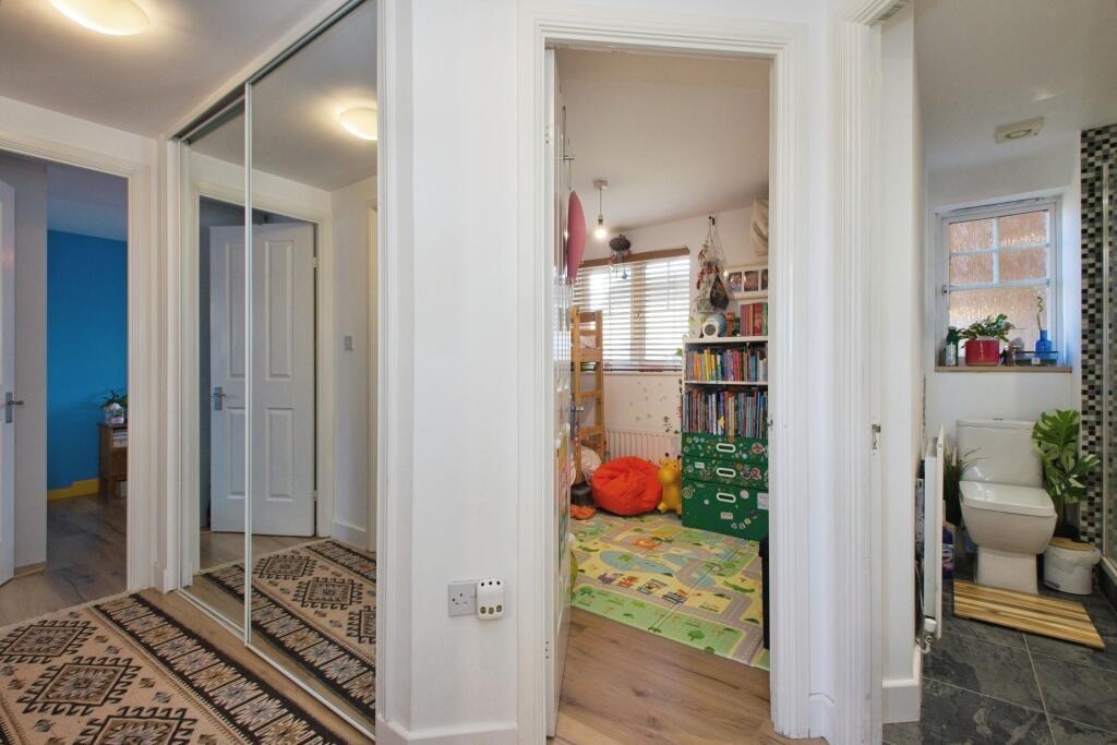 75804_1776547-1_I...