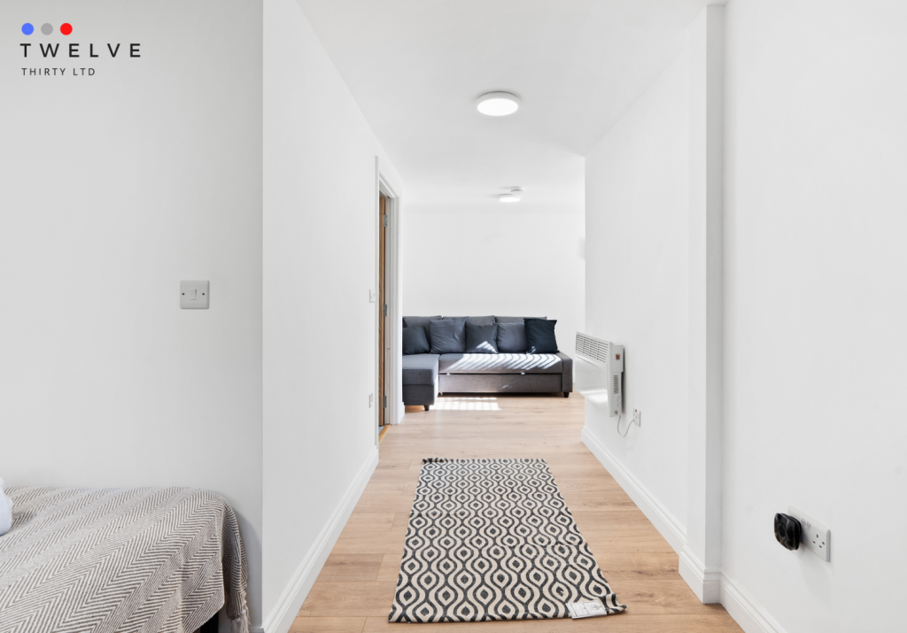 Studio (w/ sofa bed)