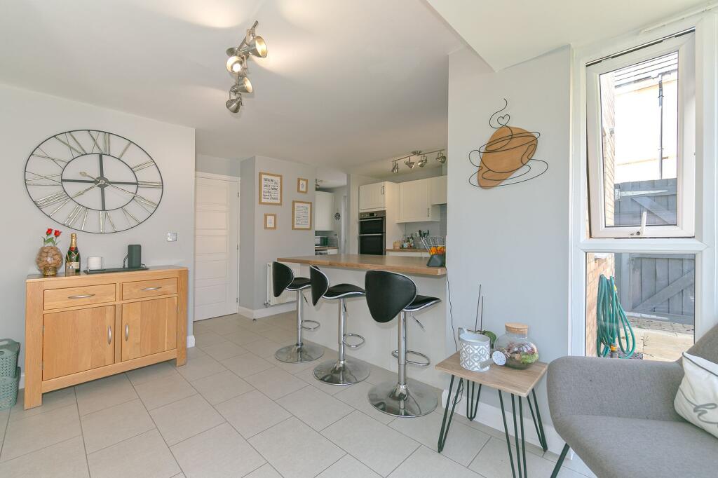 Kitchen/Breakfast Room