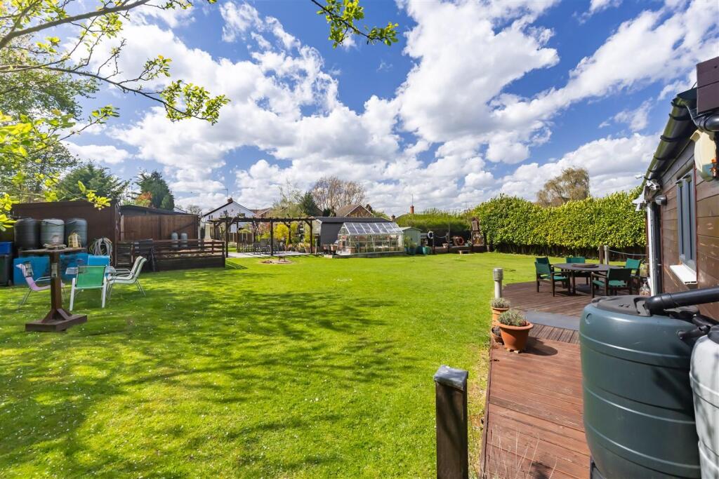 3 New Farm Dr (43).jpg