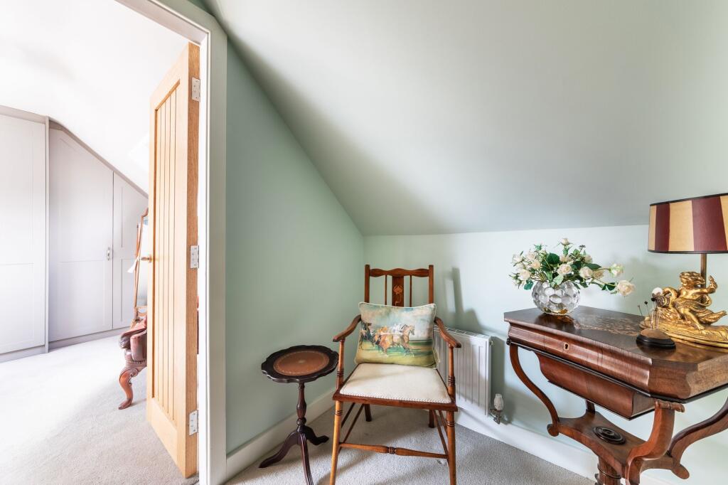 2nd Floor Landing