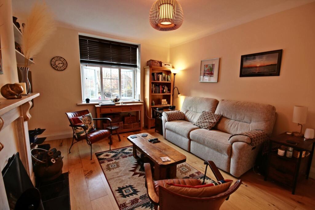 140 Norbiton Hall - reception-window 2