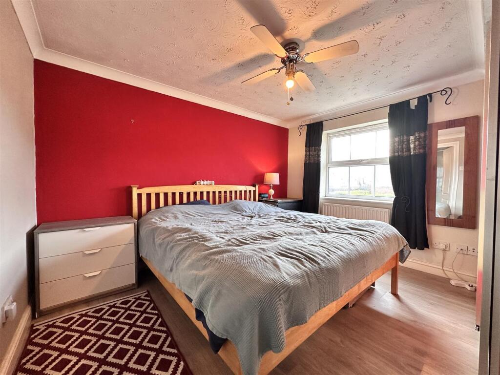 Master Bedroom 471