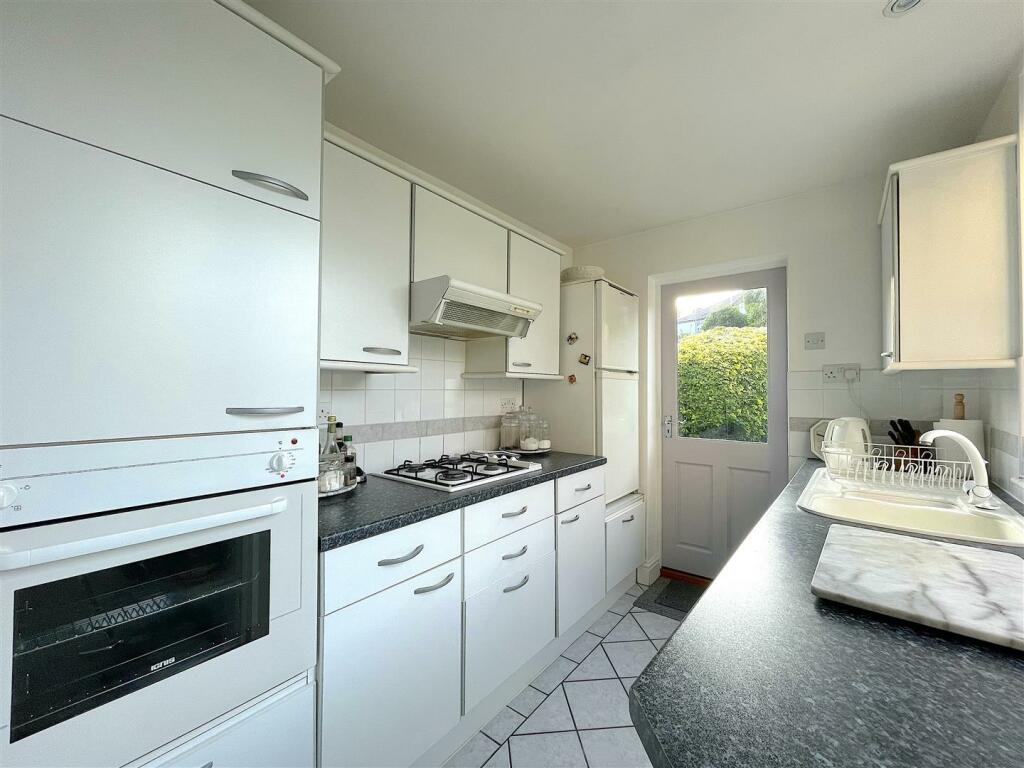 Kitchen (1).jpeg