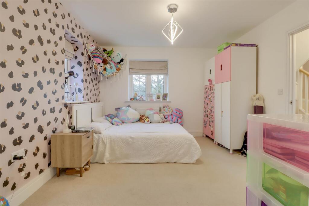6 GORSE WOOD VIEW INSIDE-6.jpg